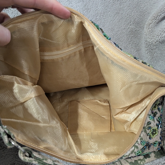 Beautiful Beaded Bag - Picture 5 of 5